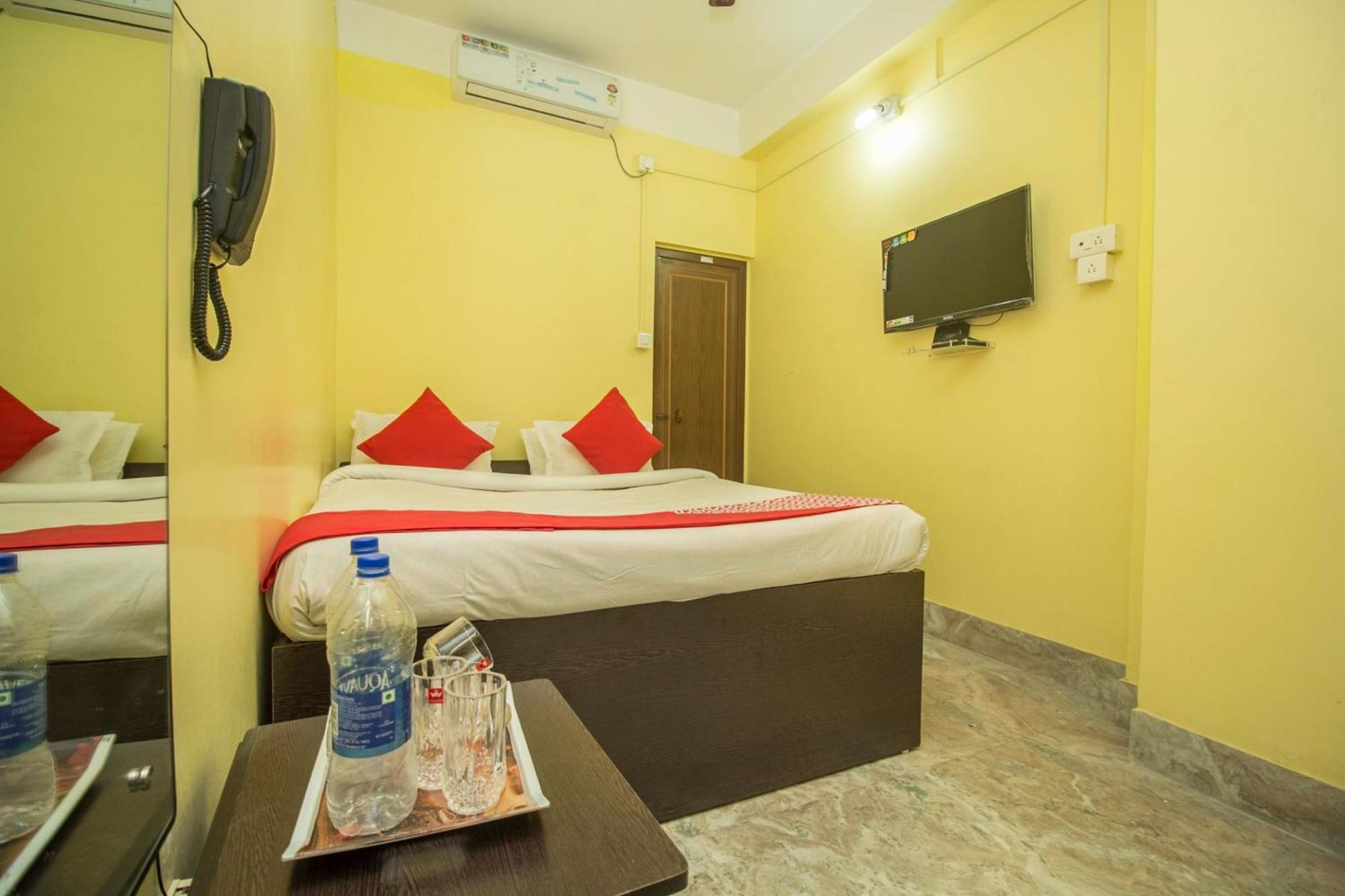 Super Hotel O Kshounish Residency Māldah Exterior photo
