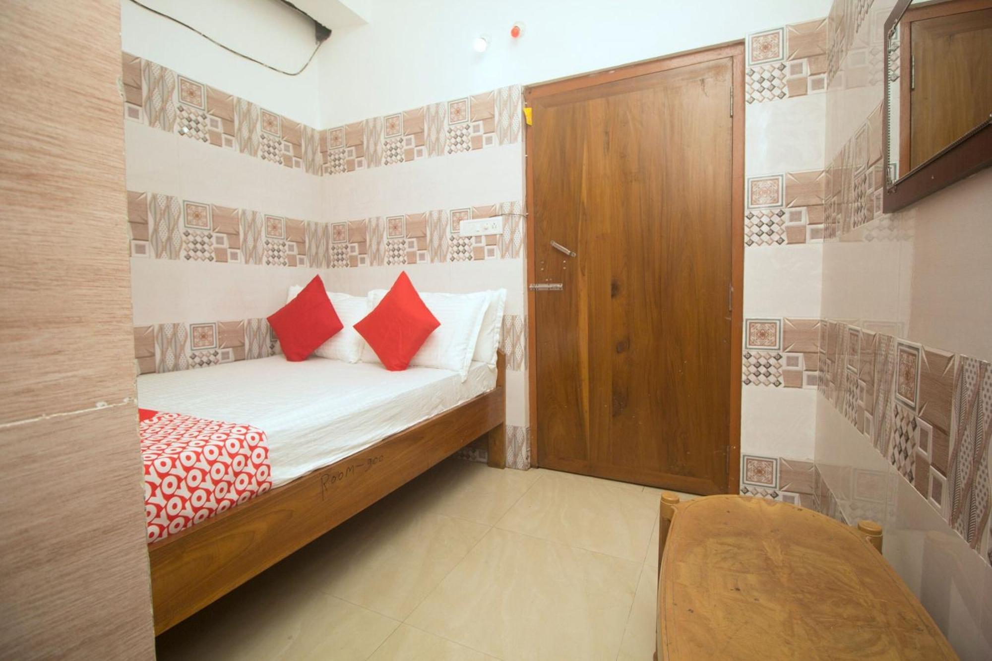Super Hotel O Kshounish Residency Māldah Exterior photo